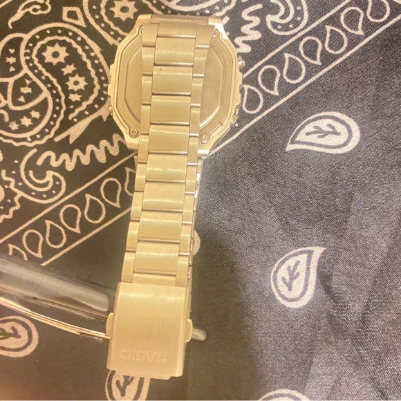 Vintage Casio Alarm Chronograph 50M Water Resistant Bracelet wristwatch - Picture 2 of 3